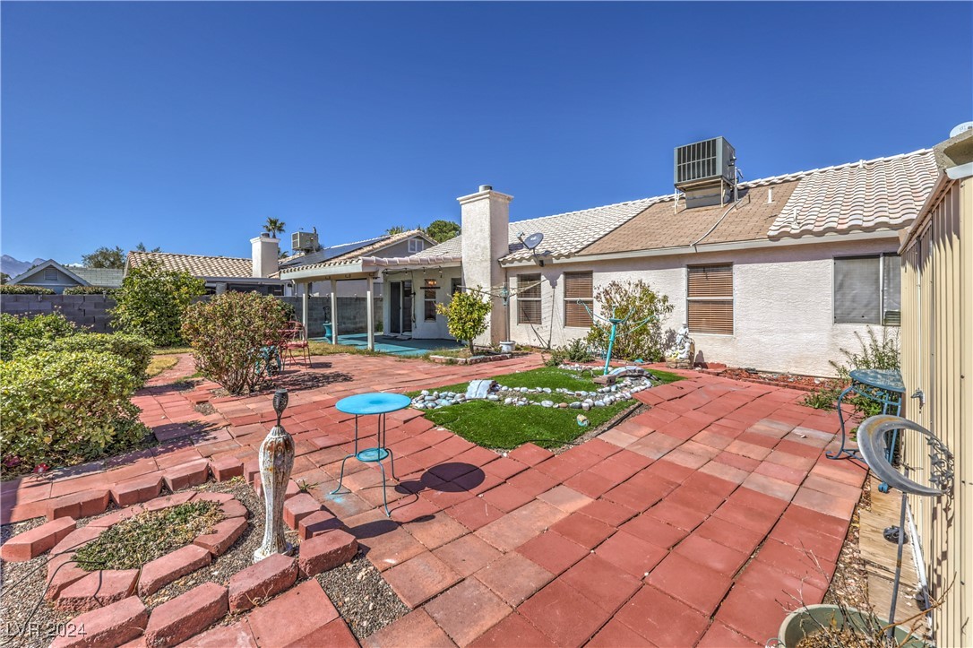 4357 Valley Regal Way Property Photo 35