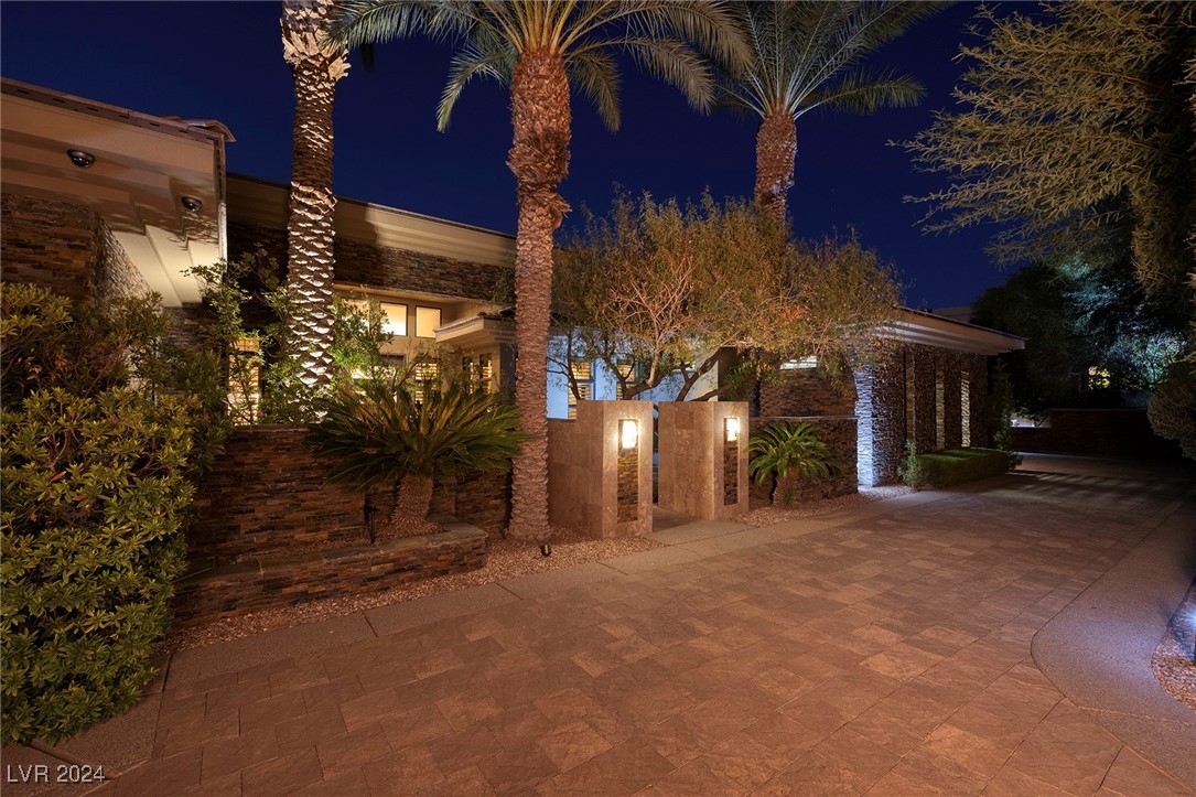 1492 Macdonald Ranch Drive Property Photo 14