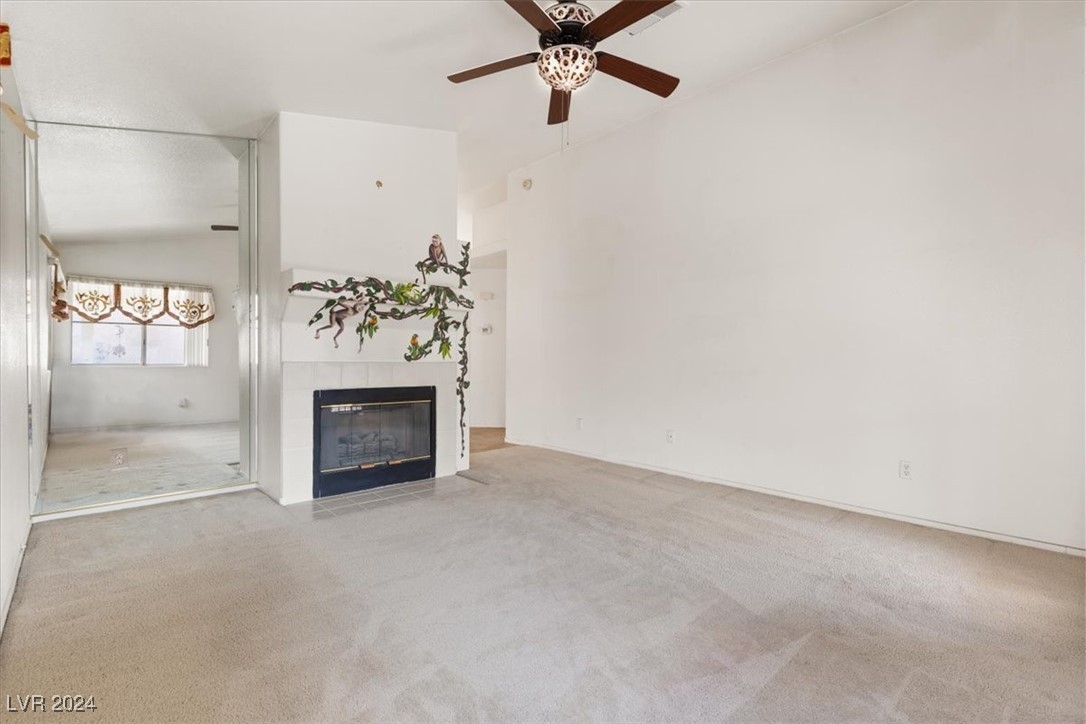 9131 Indian Breeze Drive Property Photo 4