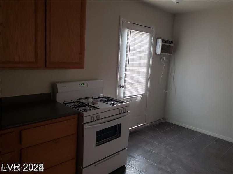1929 Evelyn Avenue Property Photo 24