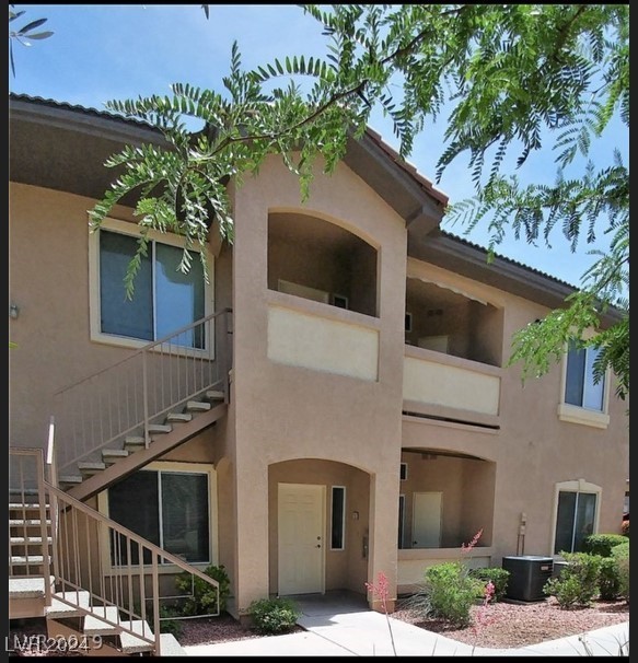2305 West Horizon Ridge Parkway 3512 Property Photo 1