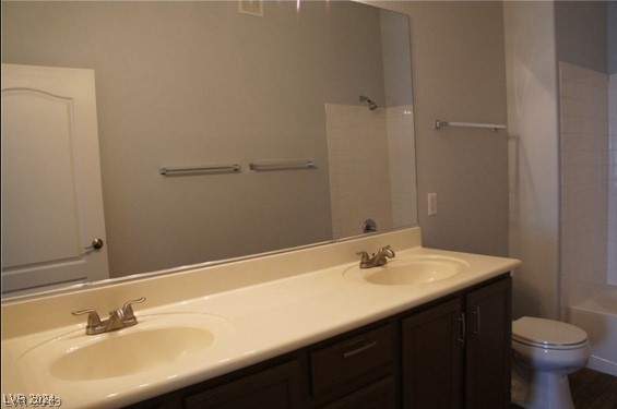 2305 West Horizon Ridge Parkway 3512 Property Photo 8