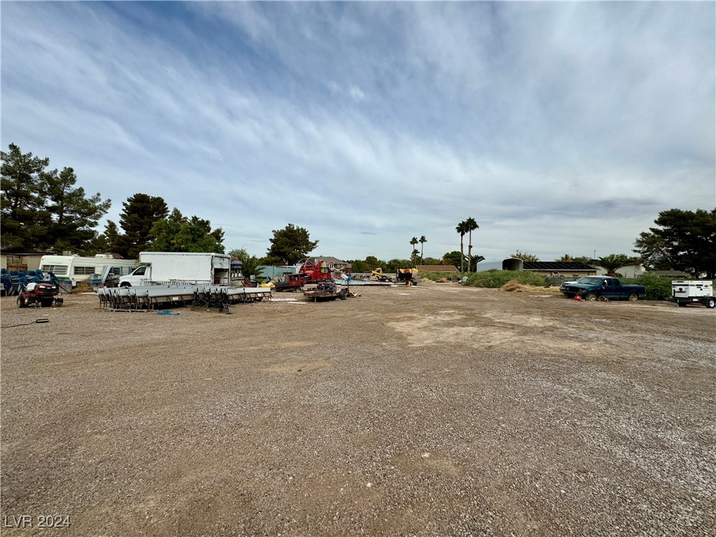 6010 Annie Oakley Drive Property Photo 18