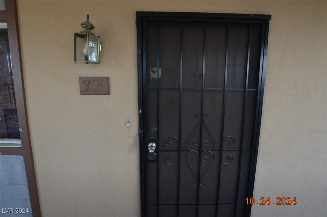 356 East Desert Inn Road 301 Property Photo 2