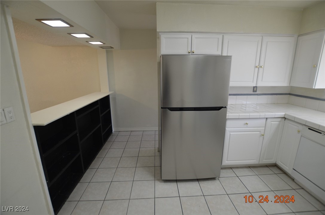 356 East Desert Inn Road 301 Property Photo 7
