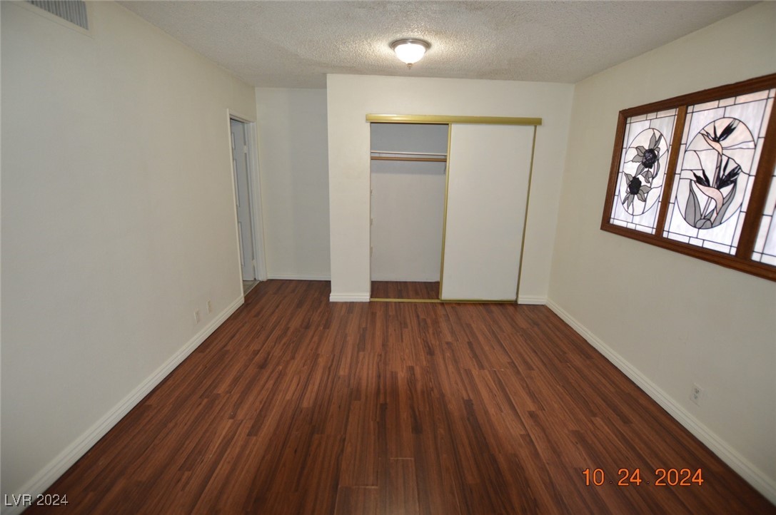 356 East Desert Inn Road 301 Property Photo 8