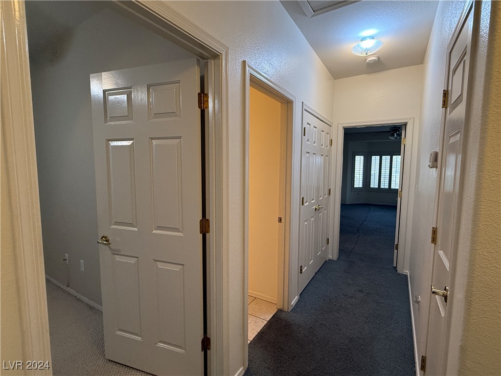 2136 Desert Woods Drive Property Photo 14