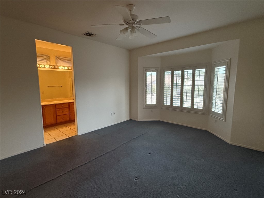2136 Desert Woods Drive Property Photo 23