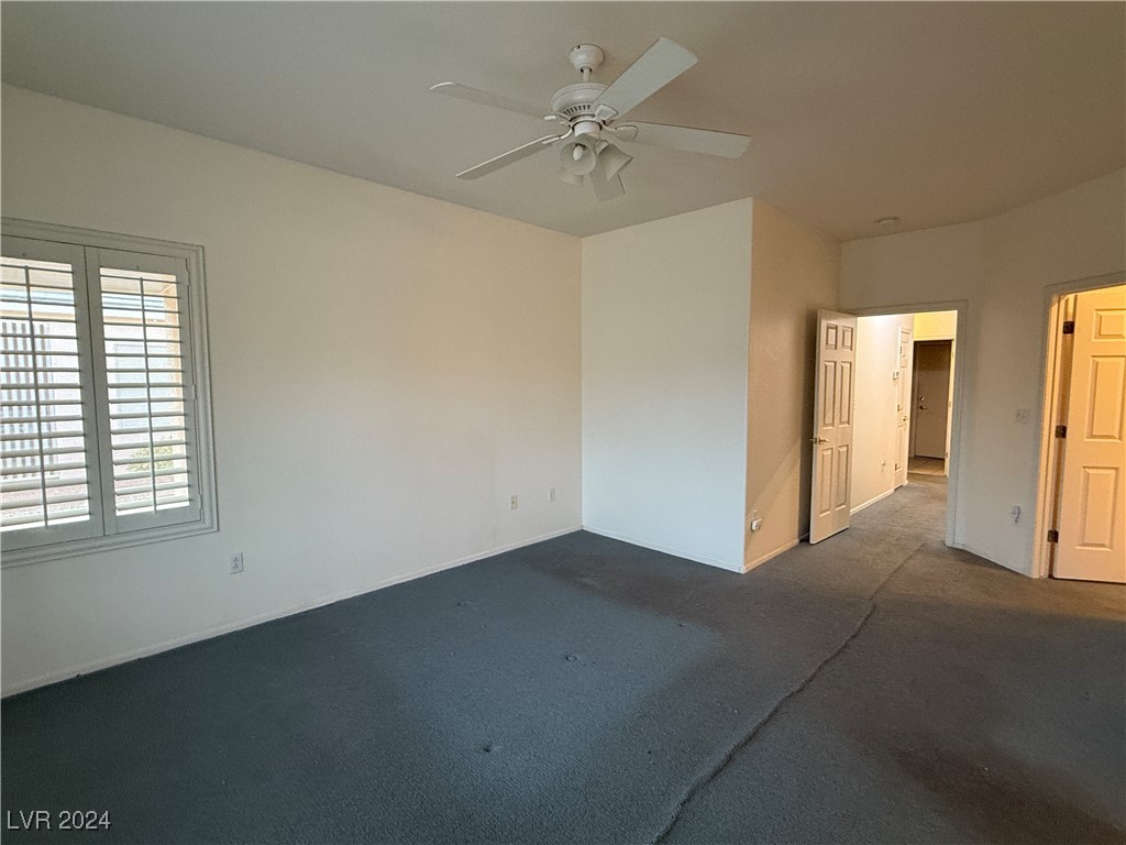 2136 Desert Woods Drive Property Photo 25