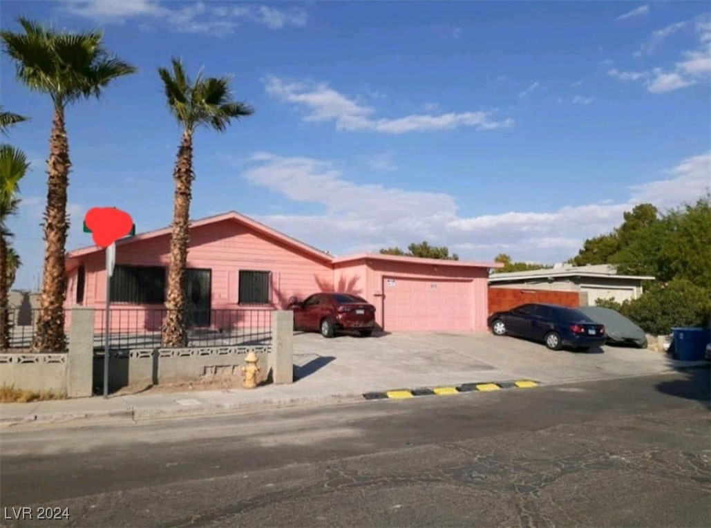 5212 Rou Circle Property Photo 1