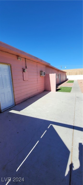 5212 Rou Circle Property Photo 4