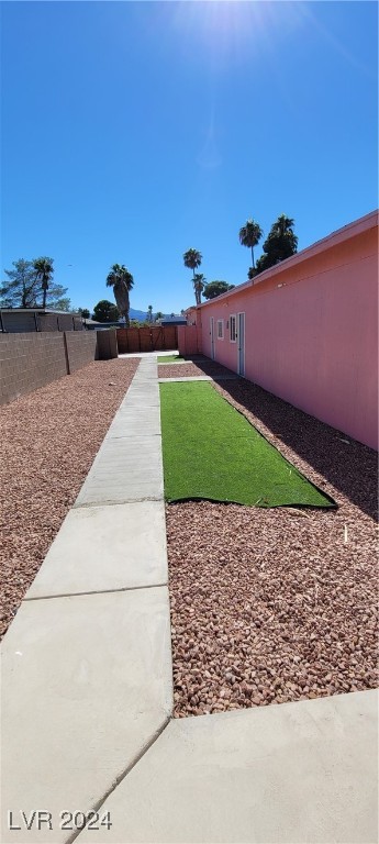 5212 Rou Circle Property Photo 5