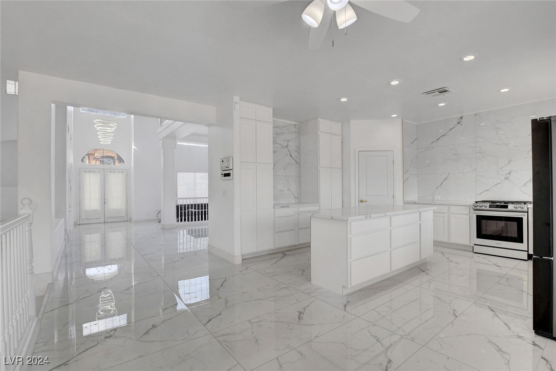 6315 North El Capitan Way Property Photo 16