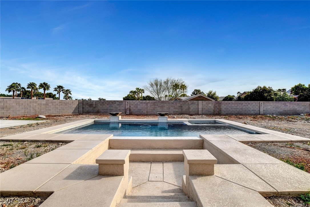 6315 North El Capitan Way Property Photo 60