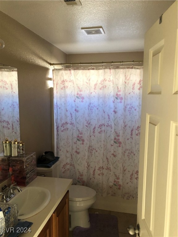 5661 African Lilly Court Property Photo 6