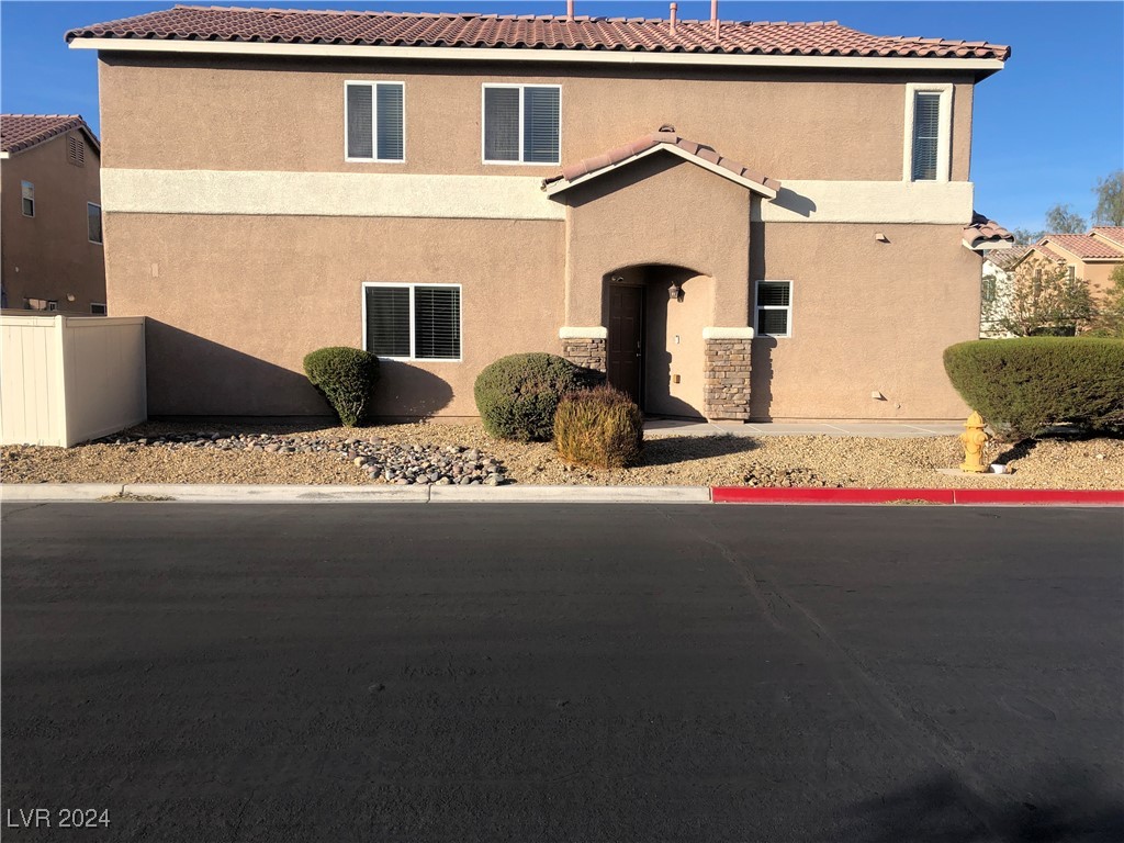 5661 African Lilly Court Property Photo 8