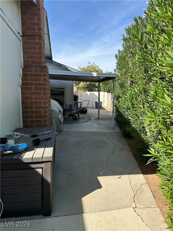 3909 Woodhill Avenue Property Photo 27