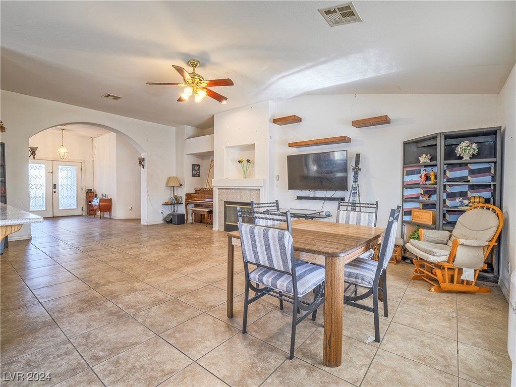6209 Peggotty Avenue Property Photo 4