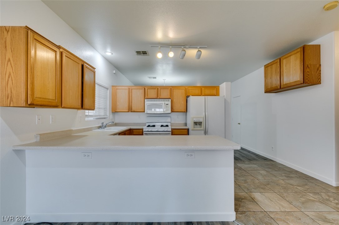 6214 Osaka Pearl Street Property Photo 28