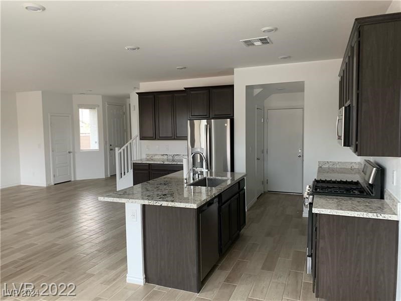7112 Sayonara Vista Street Property Photo 3
