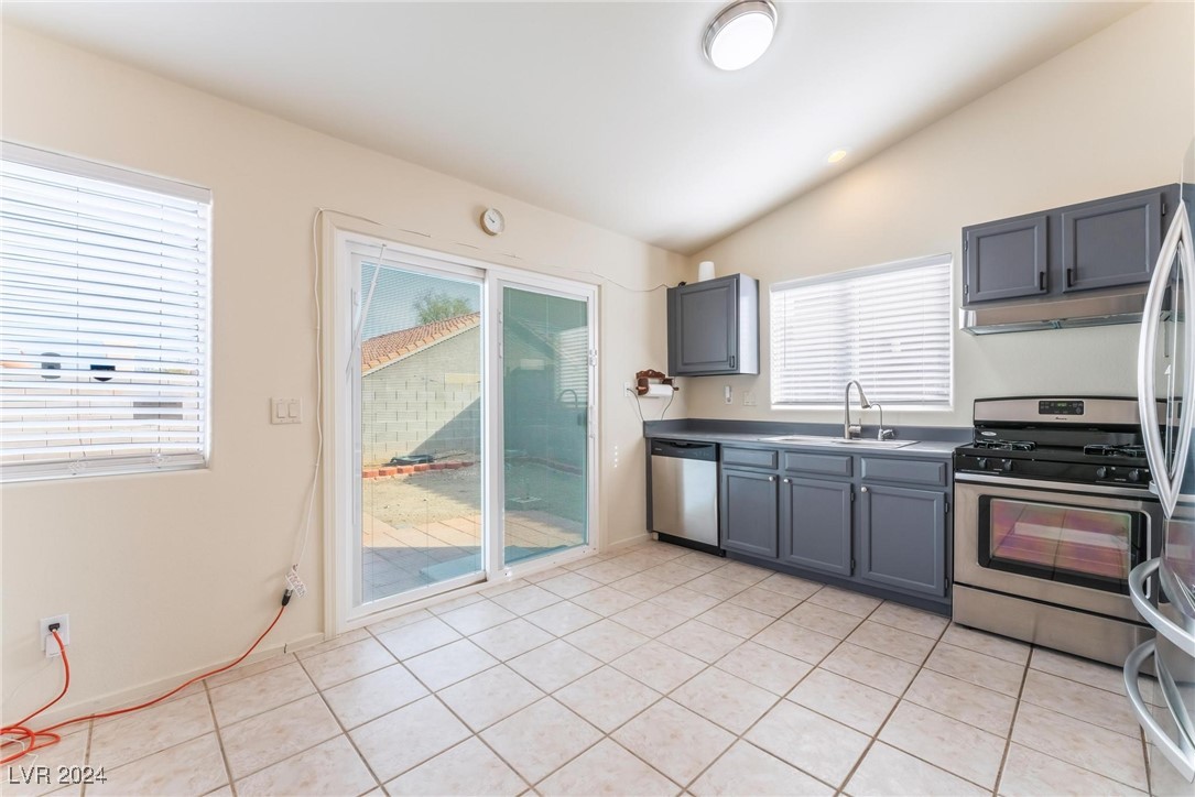 6370 Canyon Vista Court Property Photo 10