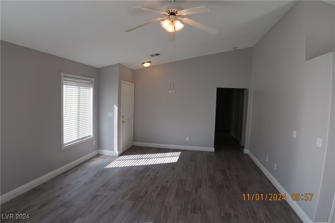 2944 Prestonwood Street Property Photo 2