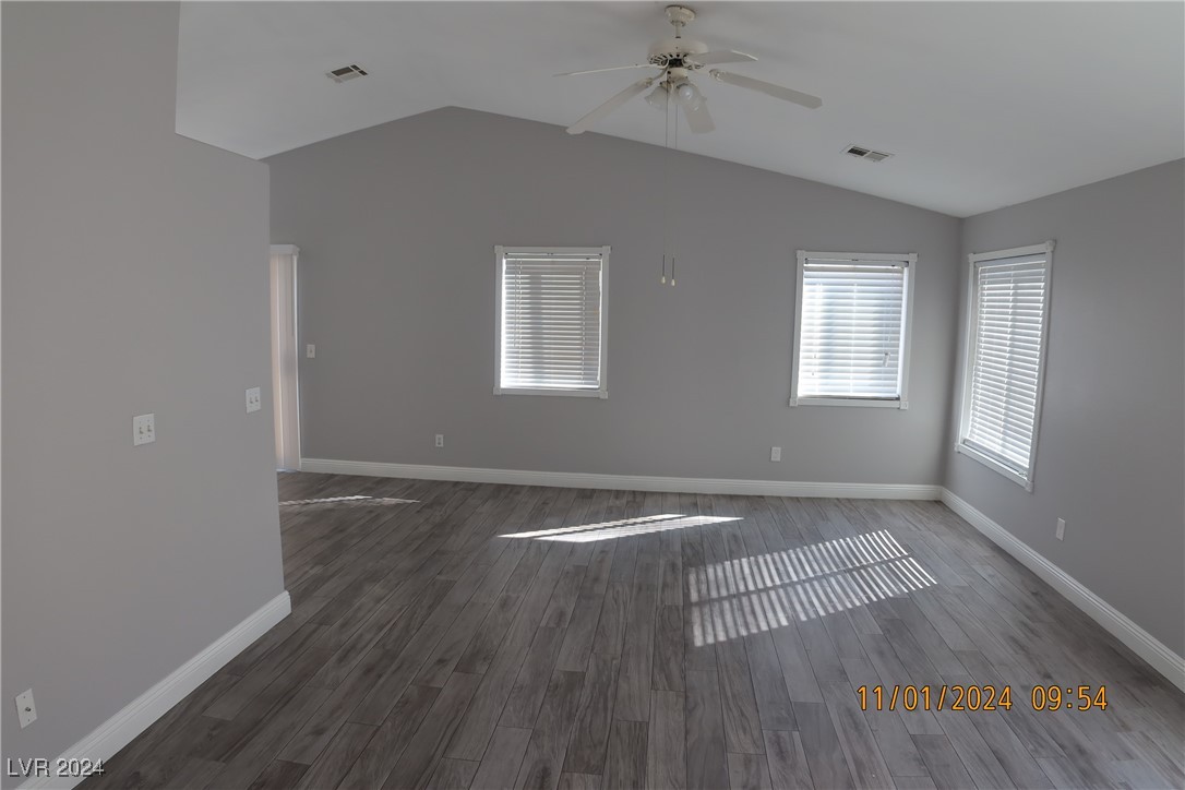 2944 Prestonwood Street Property Photo 3