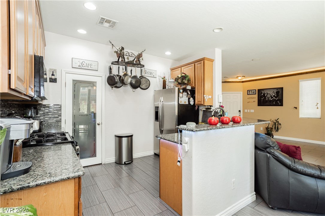 6409 Dundock Avenue Property Photo 10