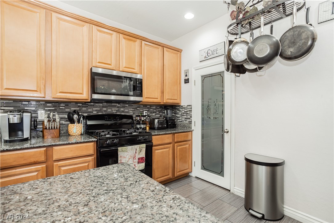 6409 Dundock Avenue Property Photo 11