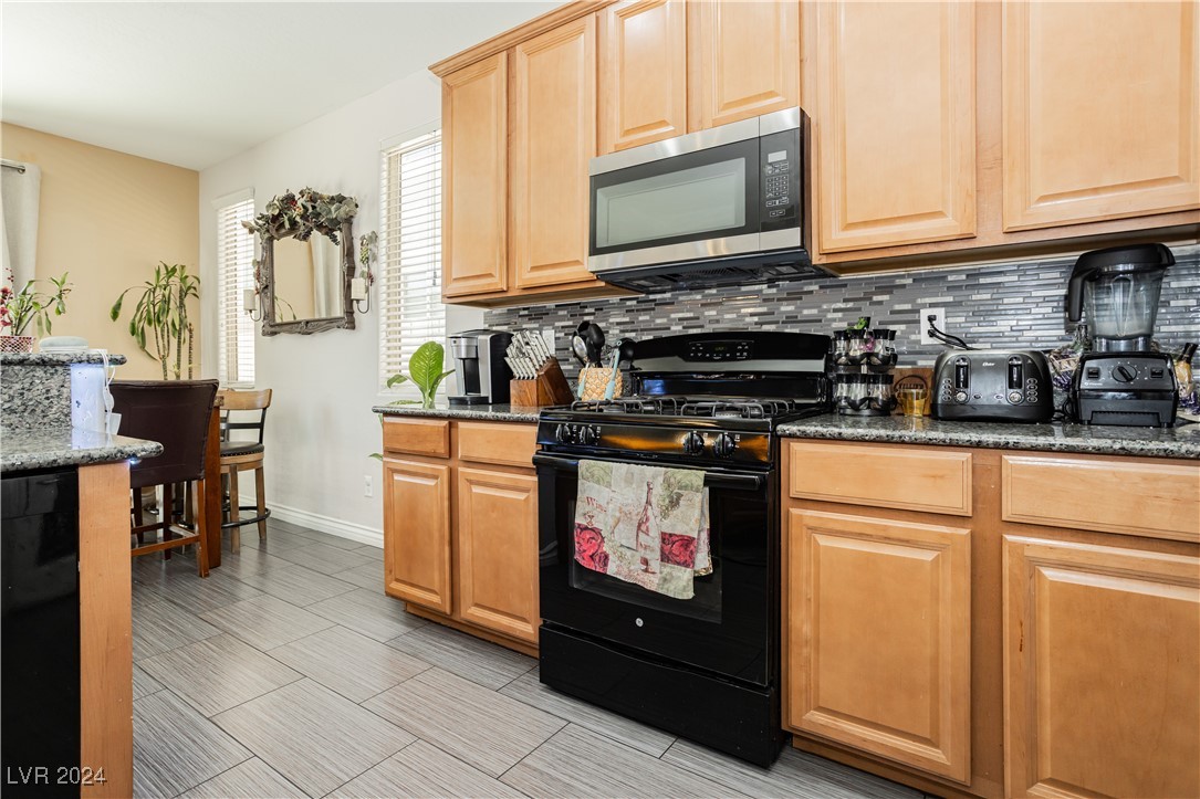 6409 Dundock Avenue Property Photo 12