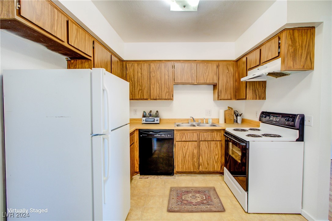 518 Elm Street H Property Photo 5