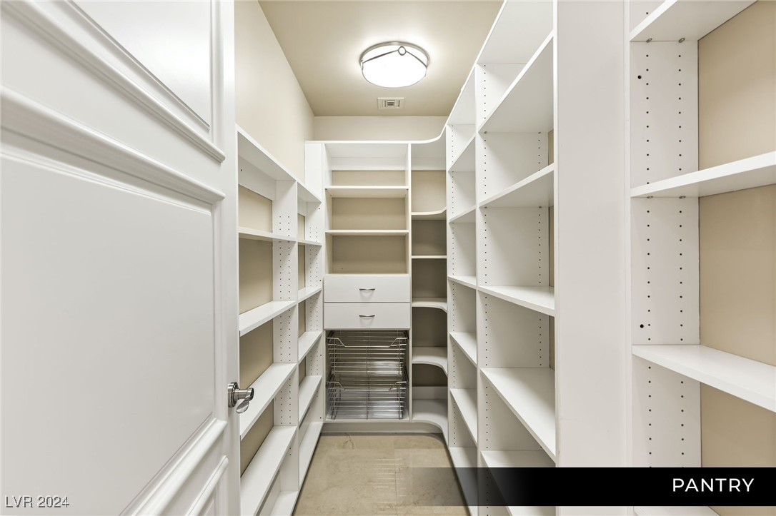9103 Alta Drive 401 Property Photo 20