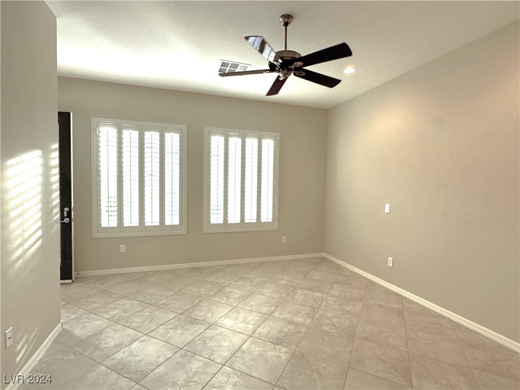 2242 Discovery Lake Court Property Photo 4