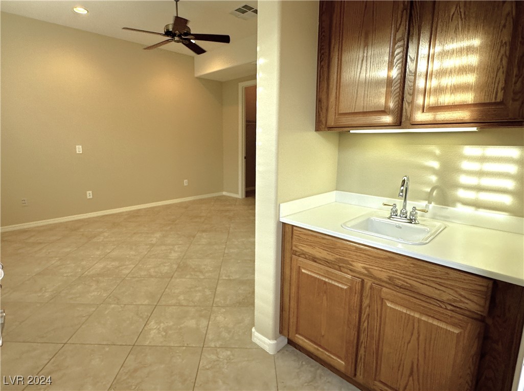 2242 Discovery Lake Court Property Photo 5