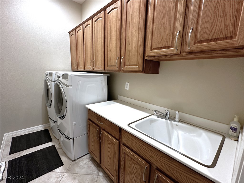 2242 Discovery Lake Court Property Photo 10