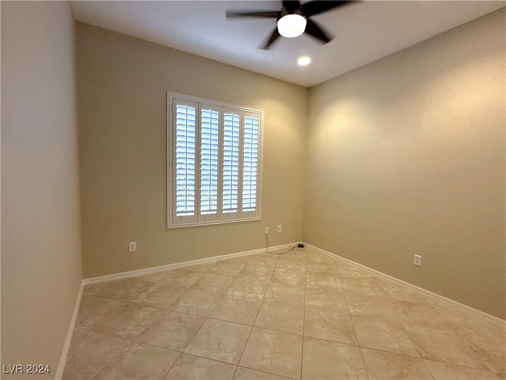 2242 Discovery Lake Court Property Photo 14