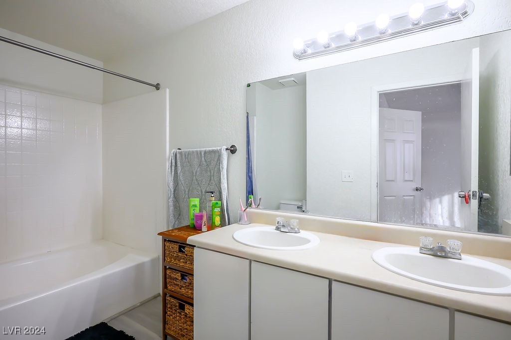 567 Kristin Lane Property Photo 14