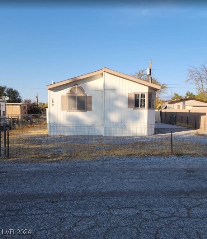 280 Ferndell Street Property Photo 1