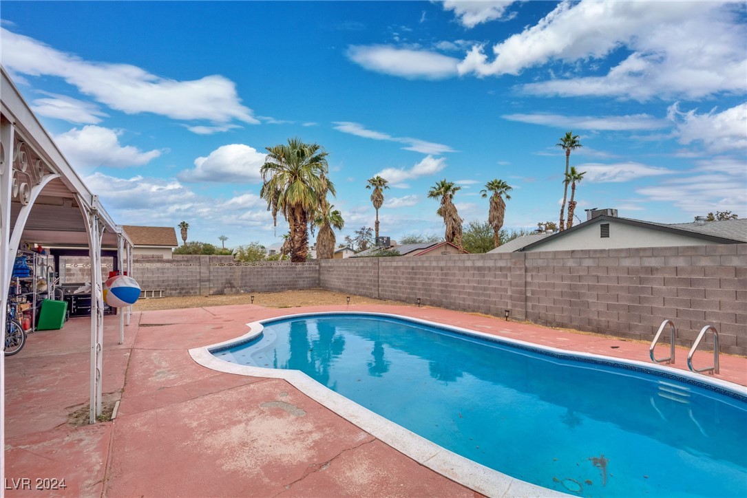 2192 Wagonwheel Avenue Property Photo 8