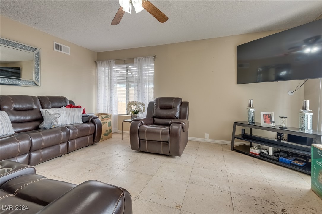 2192 Wagonwheel Avenue Property Photo 11
