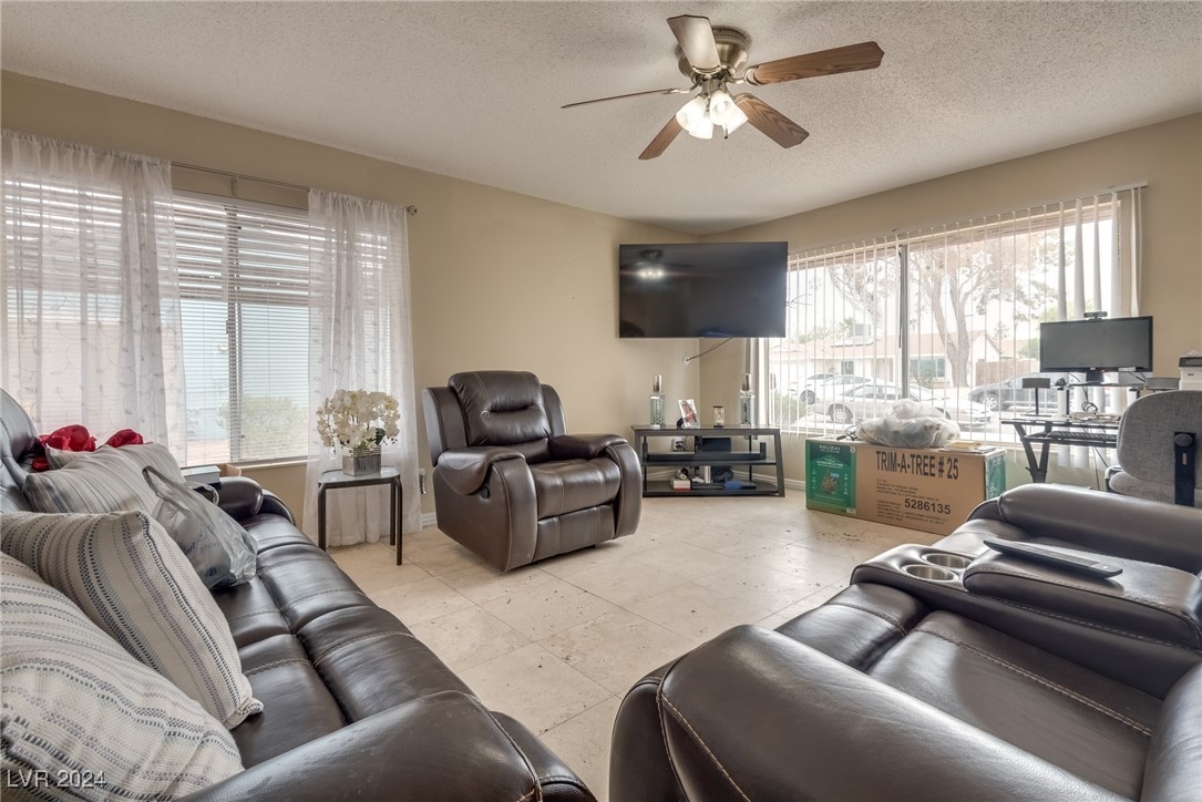 2192 Wagonwheel Avenue Property Photo 13