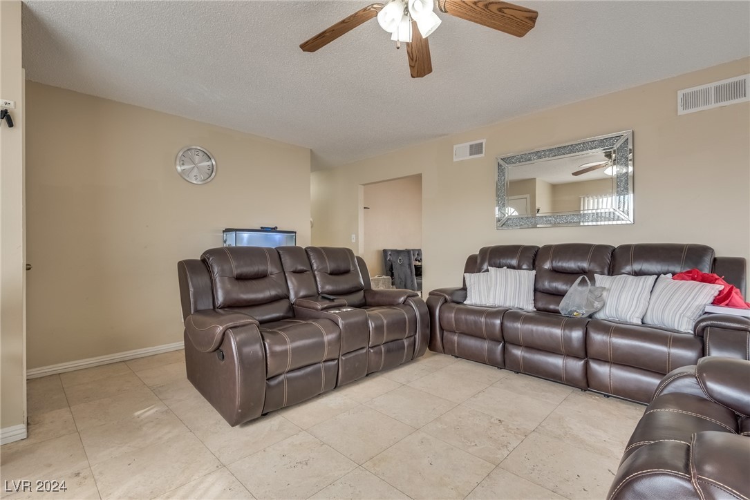 2192 Wagonwheel Avenue Property Photo 14