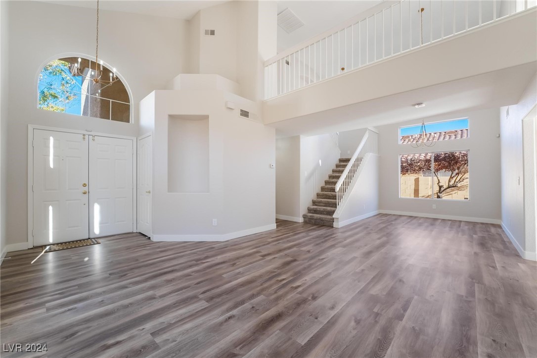 7813 Paper Flower Court Property Photo 3