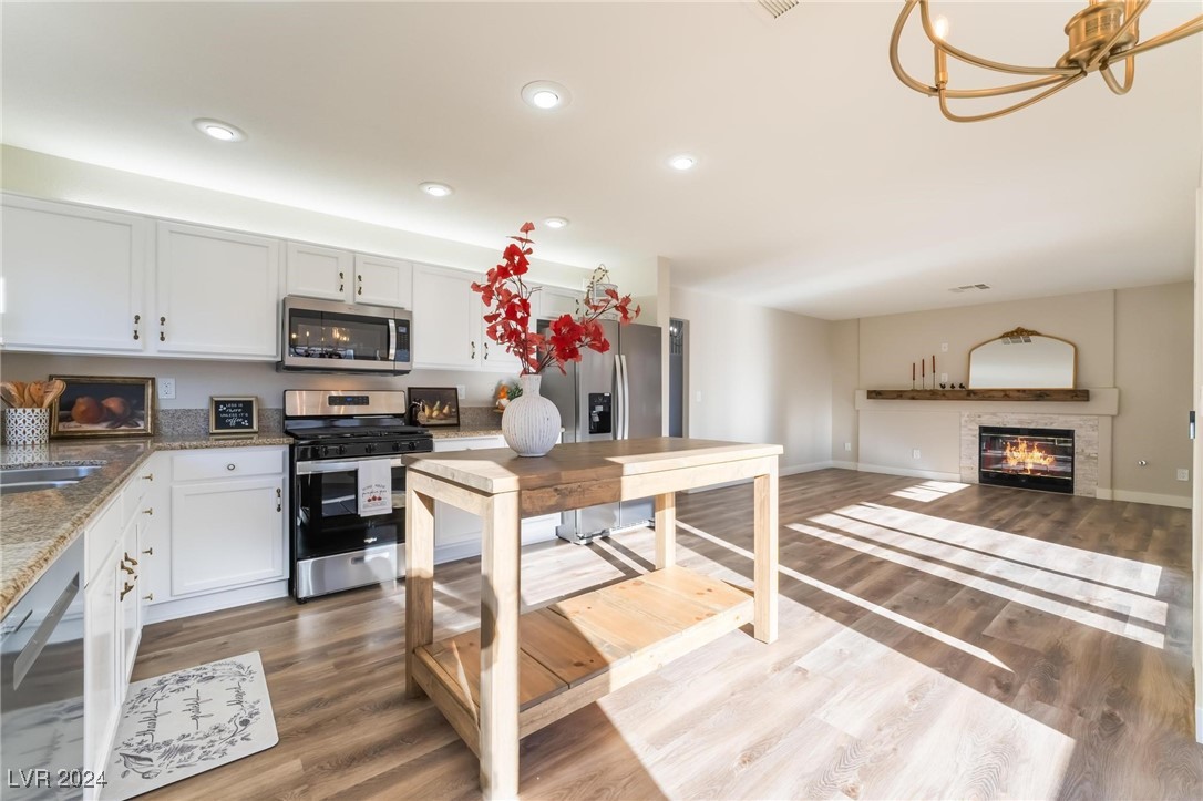 7813 Paper Flower Court Property Photo 16