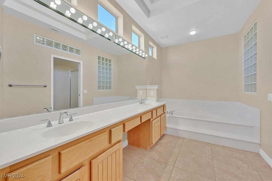 10032 Hope Island Drive Property Photo 26