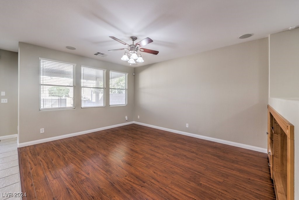 10416 Britton Hill Avenue Property Photo 9