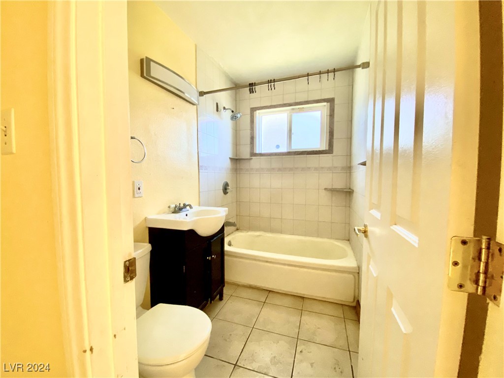 5220 Del Rey Avenue Property Photo 6