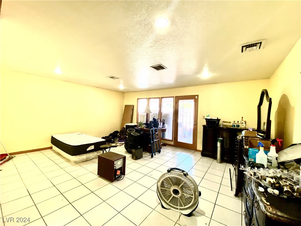 5220 Del Rey Avenue Property Photo 10
