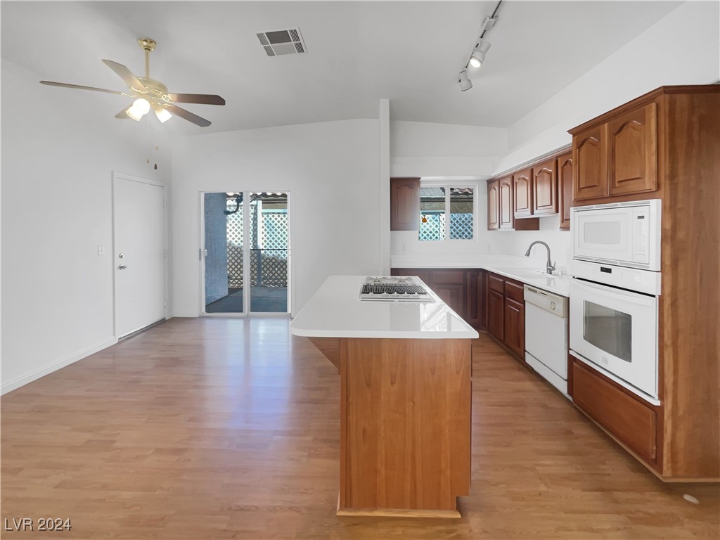 1431 Watercreek Drive Property Photo 6