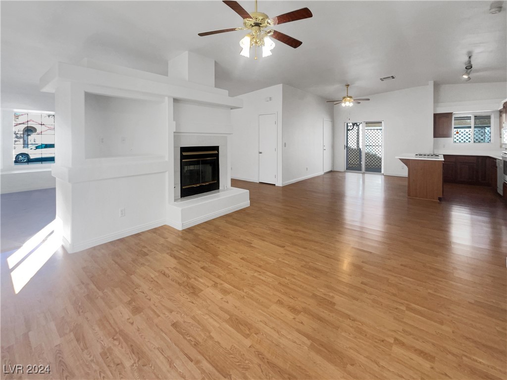 1431 Watercreek Drive Property Photo 12